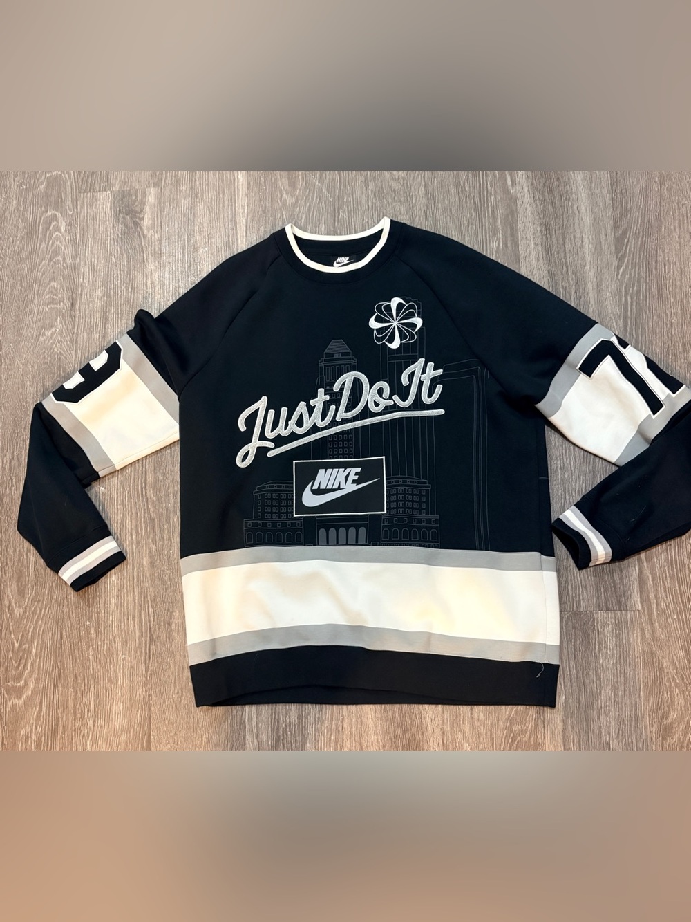 RARE Nike NSW Six City Edition Los Angeles Limited Edition JDI Sweatshirt